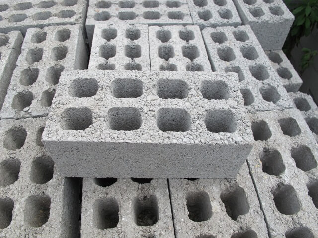 Gạch không nung là vật liệu có sẵn trong tự nhiên dùng trong xây dựng