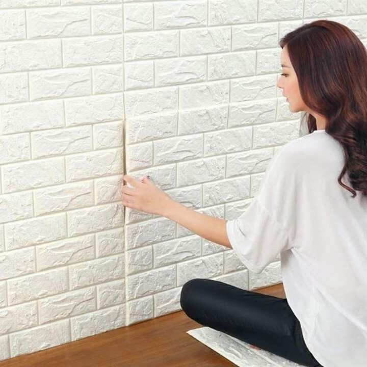 Hướng dẫn dùng keo dán xốp dán giấy dán tường (1)