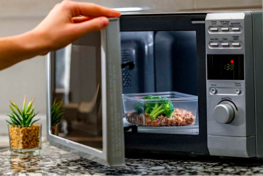 7 nguyên tắc vàng cần lưu ý khi sử dụng lò vi sóng (1)