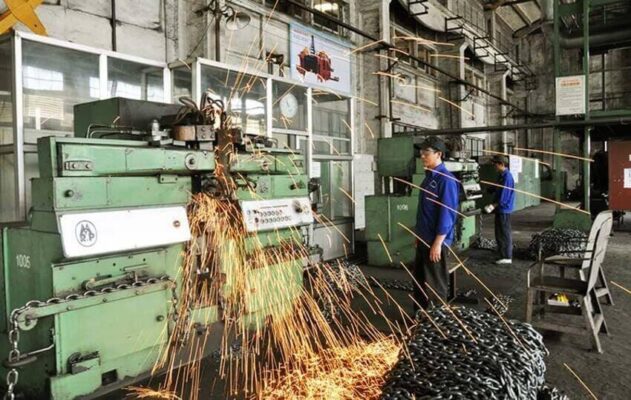 Những yếu tố ảnh hưởng đến an toàn của người lao động. 