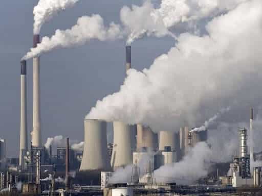 Tình trạng ô nhiễm môi trường trong ngành sản xuất cơ khí